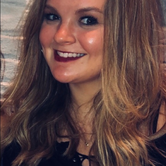 Meet your Posher, Paige - Picture 1 of 1